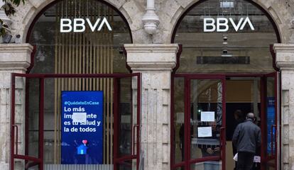 Sucursal bancaria de BBVA en Valladolid. EFE/Nacho Gallego/Archivo