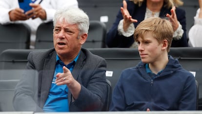 John Bercow (izquierda), este domingo durante la final del torneo de tenis de Queen´s, en Londres.