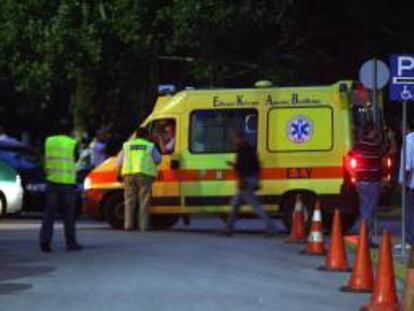 Una ambulancia en Atenas (Grecia). EFE/Archivo
