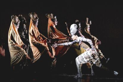 Una de las coreografías que vertebran el musical <i>El rey león, </i>recientemente estrenado en Madrid.