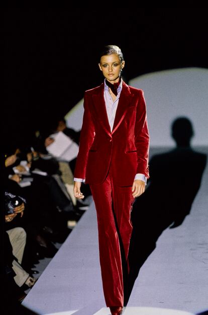 Una modelo vestida de Tom Ford en 1996.