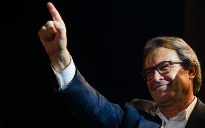 Artur Mas celebrant els resultats electorals.