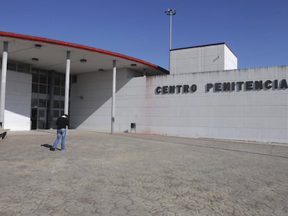 Centro penitenciario de Villahierro en Mansilla de las Mulas (León), donde cumplía condena el reo huido.