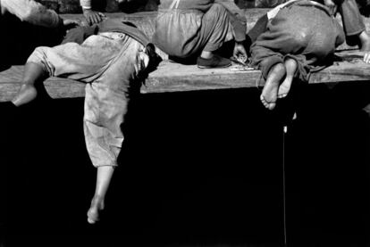 'Los niños del río Mapocho' (Santiago de Chile, 1952).