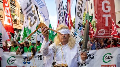 Participantes de la manifestación de los funcionarios de Justicia, el miércoles en Madrid.