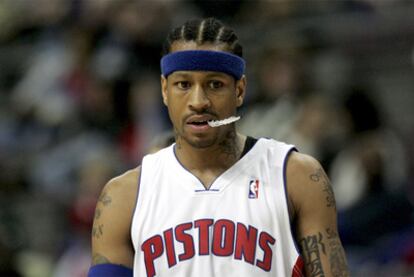 Allen Iverson, en un partido entre Detroit Pistons y Dalas Mavericks en 2009.