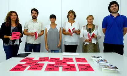 La diputada de Cultura de Bizkaia, Josune Artizondo (centro), durante la presentación de Bosteko.