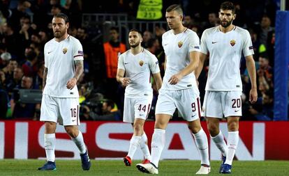 Jugadores de la Roma en el Camp Nou.