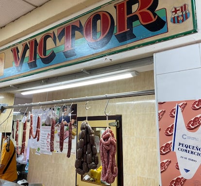 La carnicería en el mercado de Novelda (Alicante) con el escudo del FC Barcelona.