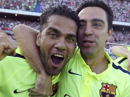 Xavi i Dani Alves, al 2015.