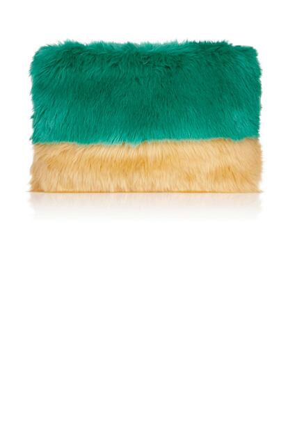 Bolso bicolor de Shrimps (242 euros).