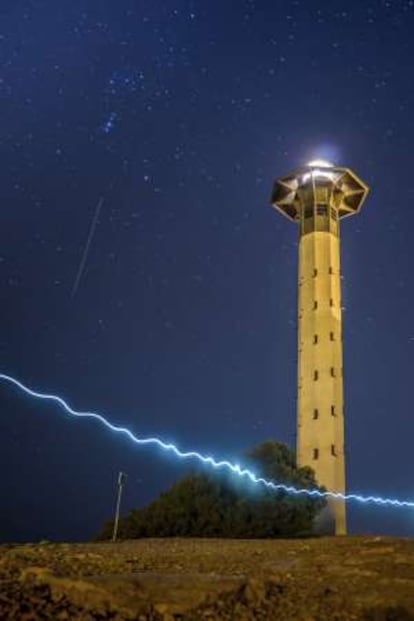 Farol de Punta Galera, em Torredembarra (Tarragona), do arquiteto Josep Llinàs.