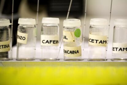 Laboratorio del colectivo Energy Control en Barcelona, donde se analizan muestras de drogas de síntesis.