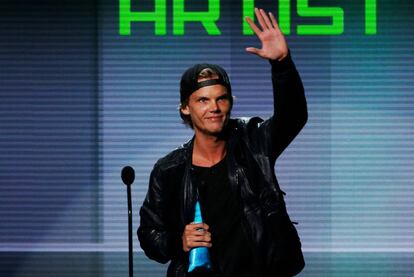 Avicii, el día que recogió en Los Ángeles el American Music Awards, el 24 de noviembre de 2013.