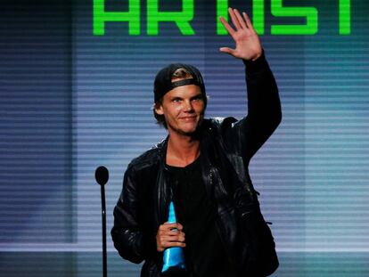 Avicii, el día que recogió en Los Ángeles el American Music Awards, el 24 de noviembre de 2013.