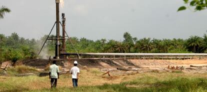 Pozo petrolífero en Nigeria, el mayor vendedor de petróleo a España.