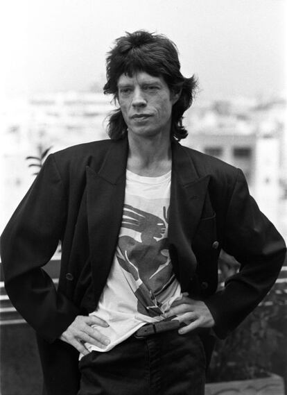 Mick Jagger posando en una sesión de fotos en Madrid, antes de ser entrevistado por Pilar Trenas en el programa 'Muy personal' de TVE2. Tuvieron un tenso enfrentamiento.