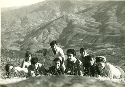 En Cáceres hubo una campaña educativa por empeño de Francisco Fernández Marugán, sutista, que se convertiría después en diputado socialista. En la imagen la campaña de 1967.