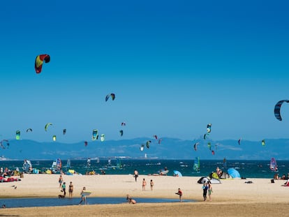 Vista de la playa de Valdevaqueros, en Tarifa, provincia de Cádiz.