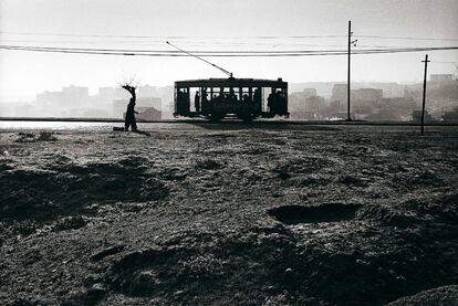 Tranvía en el paseo de Extremadura (1959).