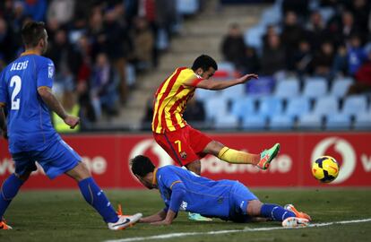 Pedro marca el 2 a 2 del partido