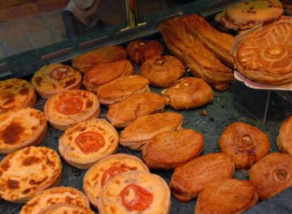 Pastelitos salados entre los que destaca la típica quiche lorraine en la boulangerie Cwizdak de Nancy