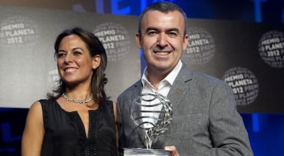 Lorenzo Silva en la entrega del premio Planeta.