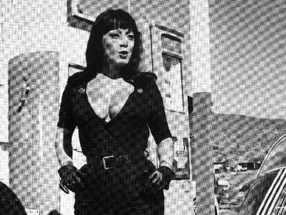 Tura Satana, en un fotograma de <i>Faster, Pussycat! Kill, kill!</i> en 1965.