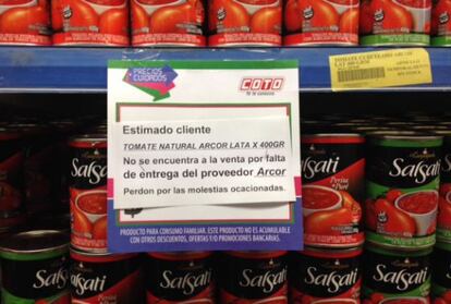 Cartel en un supermercado de Buenos Aires de aviso a los clientes. 