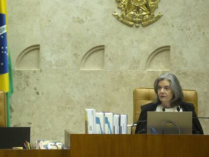 A procuradora Raquel Dodge e a ministra Cármen Lúcia, nesta quarta.