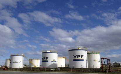 (Una planta de Repsol YPF en Rio Gallegos, en Argentina.