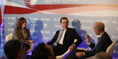 Bernardo Quinn, CEO de Telefónica HispAm Sur, y Alejandro de la Joya, consejero delegado de Cintra, en el evento de este viernes.