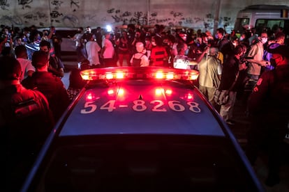 Manifestantes protestam contra o massacre no Jacarezinho, no Rio de Janeiro, em frente à Polícia Civil, na última sexta, 7 de maio.