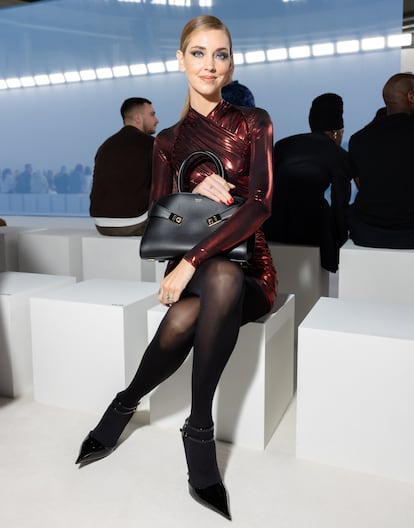 La 'nfluencer' italiana Chiara Ferragni en la pasarela de moda de Milán.