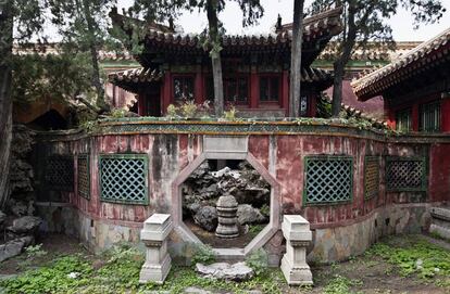 Un rincón del Jardín de Quianlong, en el año 2000, antes de su última restauración.