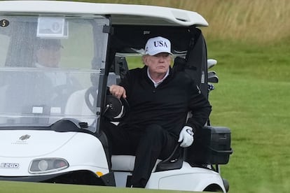 Donald Trump, este sábado en el campo de golf en Turnberry (Escocia).