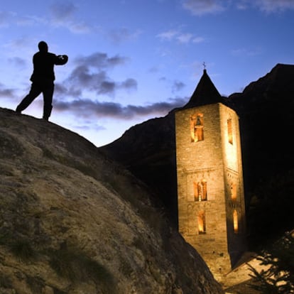 Torre de la iglesia de Sant Joan de Boí, ejemplo del románico catalán en el valle de Boí.