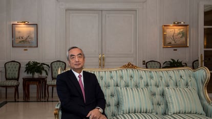 El embajador de Japón en España, Kenji Hiramatsu, en su residencia oficial en Puerta de Hierro (Madrid).