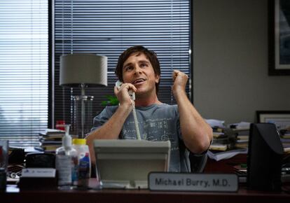 Christian Bale interpretando Michael Burry em 'A Grande Aposta".