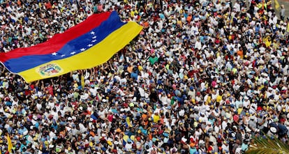 Opositores venezolanos durante la manifestación en Caracas.