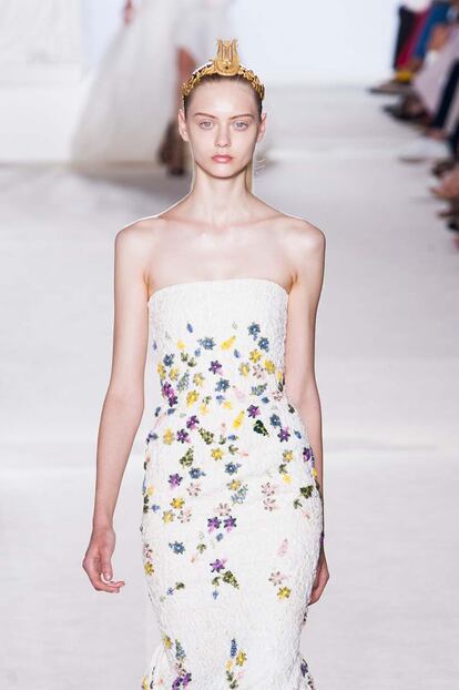 El delicado jardin de Giambattista Valli