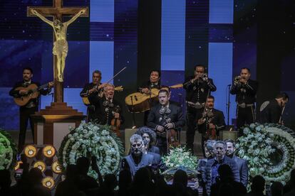 Un momento del homenaje a Vicente Fernández, en el rancho del cantante.