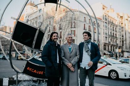 Javier Goyeneche, Boris Izaguirre y Juan Garaizábal durante la presentación.