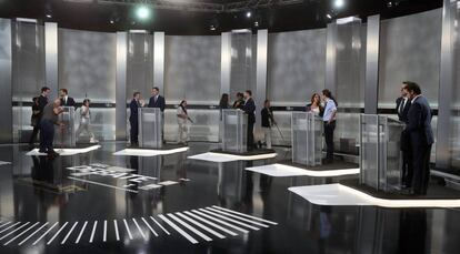 Los candidatos se preparan para el debate electoral del lunes.