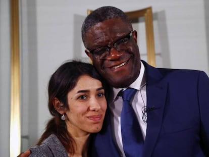 Nadia Murad y Denis Mukwege, durante una conferencia de prensa este domingo en el Instituto Nobel en Oslo.