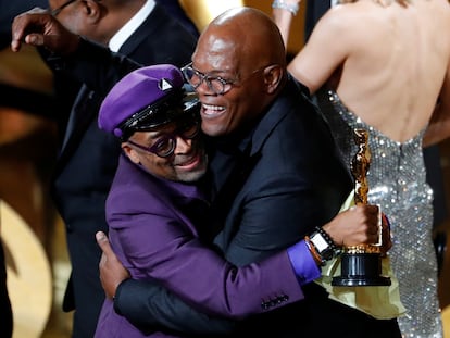 Spike Lee recebe seu primeiro Oscar por ‘Infiltrado na Klan’, na 91ª edição do prêmio, em 24 de fevereiro de 2019, em Los Angeles. Lee boicotou a cerimônia de 2016 devido à falta de diversidade da premiação.