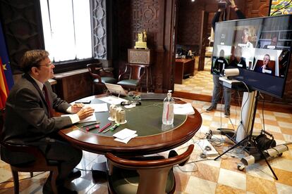 Ximo Puig, durante una reciente viodeconferencia en el Palau de la Generalitat de Valencia.