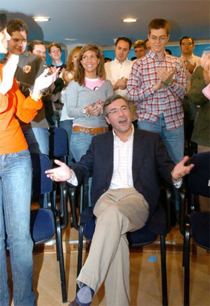 Acebes, durante el acto con las Nuevas Generaciones del PP.