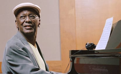 El pianista de jazz Andrew Hill.