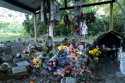 Tumba de Omayra Sánchez, niña que se convertiría en símbolo de la tragedia de Armero.